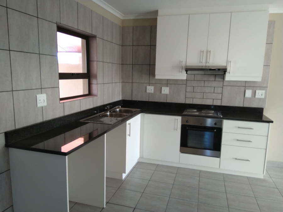 To Let 3 Bedroom Property for Rent in Stellendale Western Cape